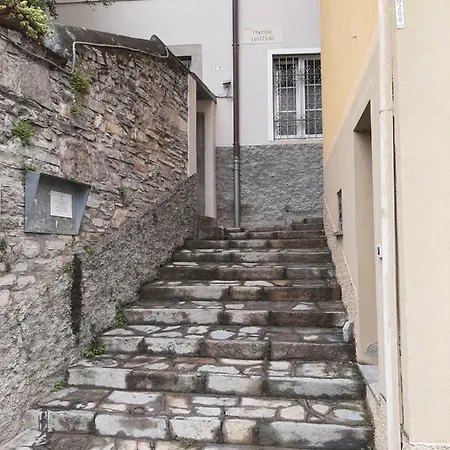 Διαμέρισμα La Taverna Del Giglio Moltrasio